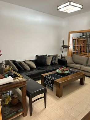 Apartment / Etagenwohnung in Tel Aviv, Tel Aviv District