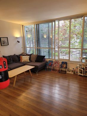 Apartment / Etagenwohnung in Tel Aviv, Tel Aviv District