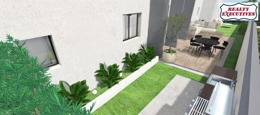 Daire Herzliya, Tel Aviv District