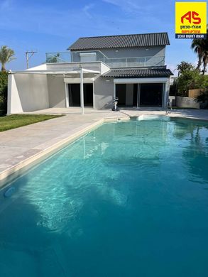 ‏בתי יוקרה ב  הרצליה, תל אביב