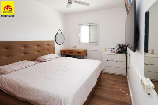 Apartamento - Kfar Saba, Central District