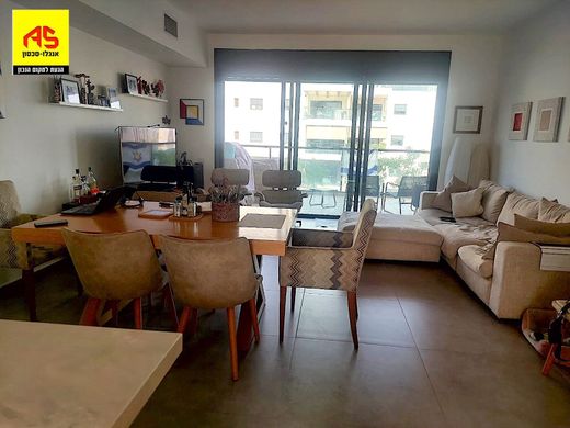 Apartment / Etagenwohnung in Raanana, Central District