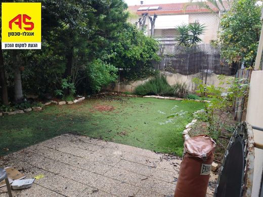 ‏בתי יוקרה ב  הרצליה, תל אביב