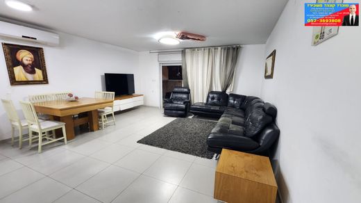 Ganei Tikva, Central Districtのアパートメント