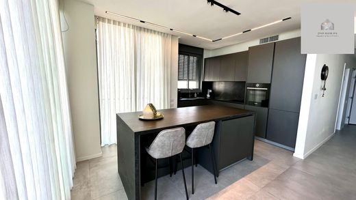 Apartment in Hadera, Haifa District