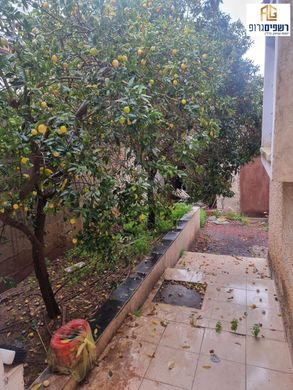 Piso / Apartamento en Kfar Saba, Central District