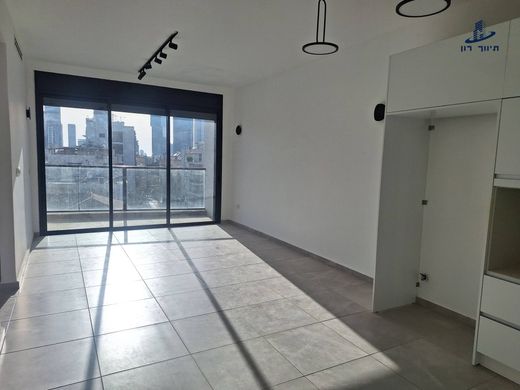 Appartamento a Givatayim, Tel Aviv District