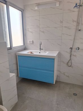 Apartment in Givatayim, Tel Aviv