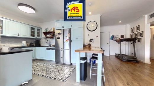 Apartment in Kefar Yona, Central District