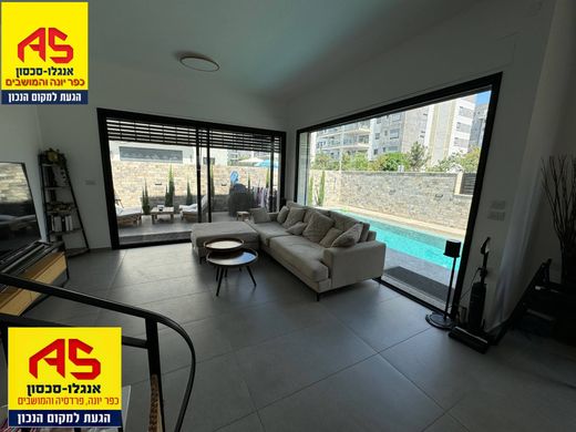 Luxury home in Kefar Yona, Central District