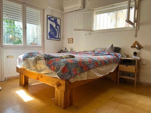 Apartment / Etagenwohnung in Tel Aviv, Tel Aviv District