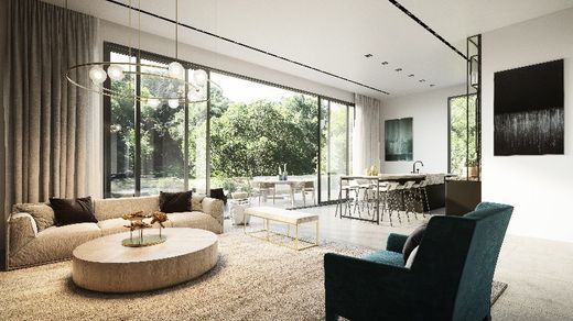 Givatayim, Tel Aviv Districtのアパートメント