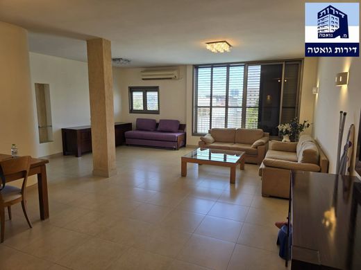 Duplex appartement in Petah Tikva, Central District