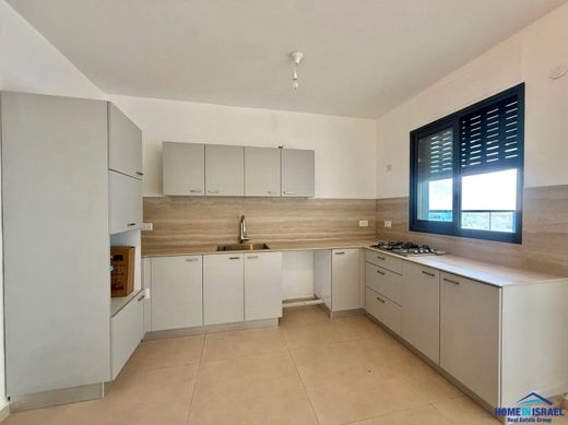 Penthouse in Netanya, Central District