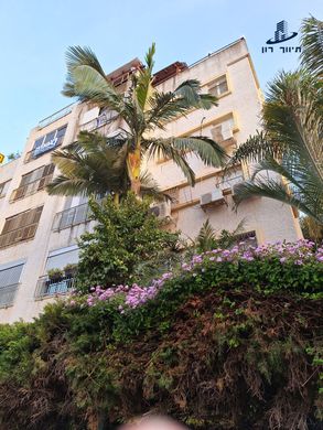 Apartment in Givatayim, Tel Aviv