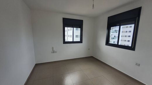 Apartment in Netanya, Central District