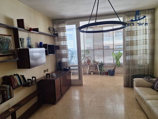 套间/公寓  Givatayim, Tel Aviv District