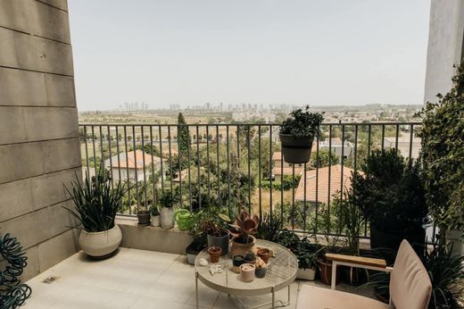 Apartment in Ness Ziona, Central District