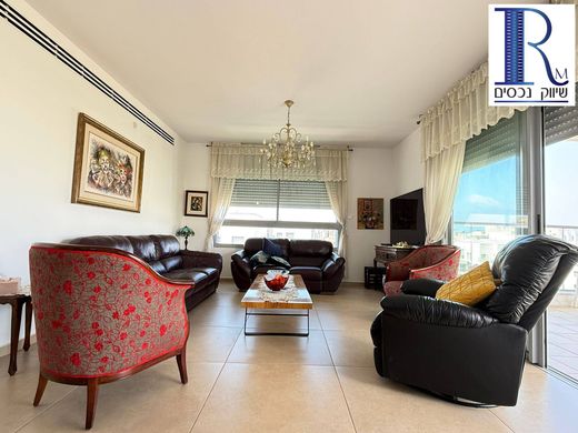 Piso / Apartamento en Jolón, Tel Aviv District