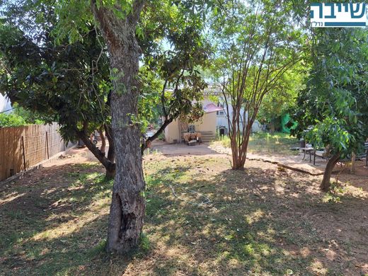 豪宅  Ness Ziona, Central District