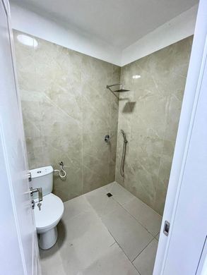 Lod, Central Districtの高級住宅