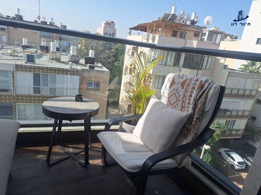 Apartment in Givatayim, Tel Aviv