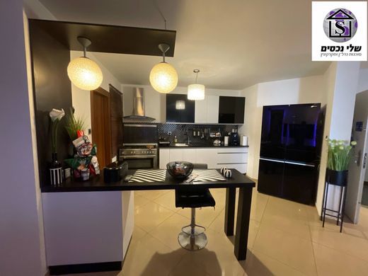 Ashdod, Southern Districtのアパートメント