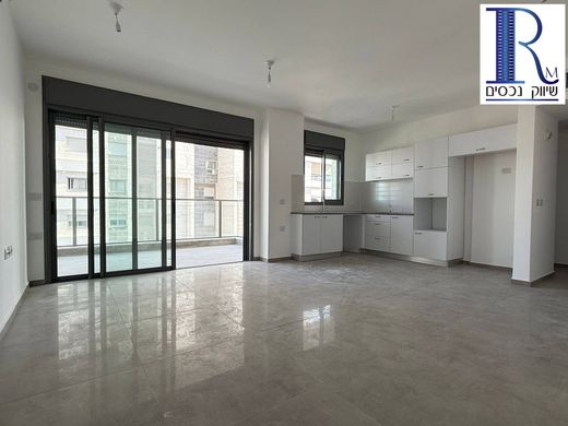 Apartment in Holon, Tel Aviv