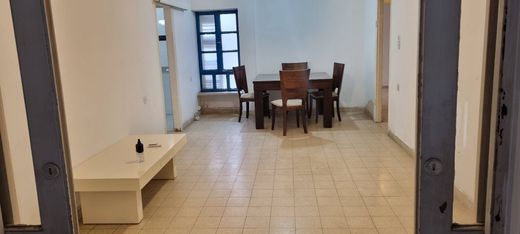 Apartment / Etagenwohnung in Tel Aviv, Tel Aviv District