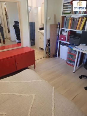 Appartement à Kfar Saba, Central District