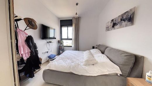 Apartment / Etagenwohnung in Aschdod, Southern District