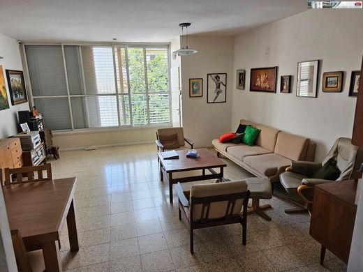 Appartamento a Givatayim, Tel Aviv District