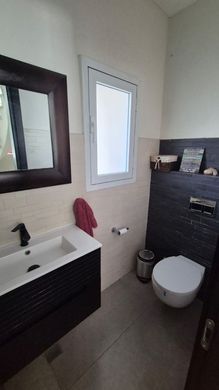 Luxe woning in Raanana, Central District