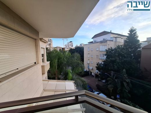 Квартира, Реховот, Central District