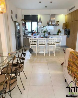 ‏דירה ב  כפר סבא, Meẖoz HaMerkaz