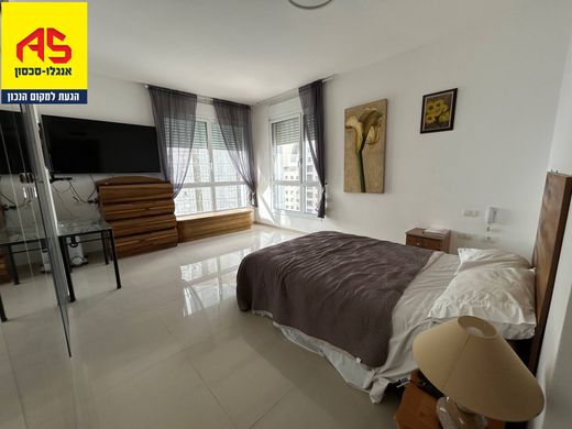 Apartament w Natanja, Central District