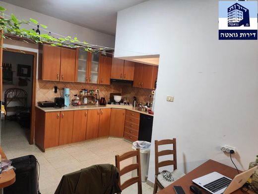 Apartament w Petah Tikva, Central District
