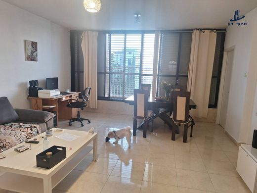 套间/公寓  Givatayim, Tel Aviv District