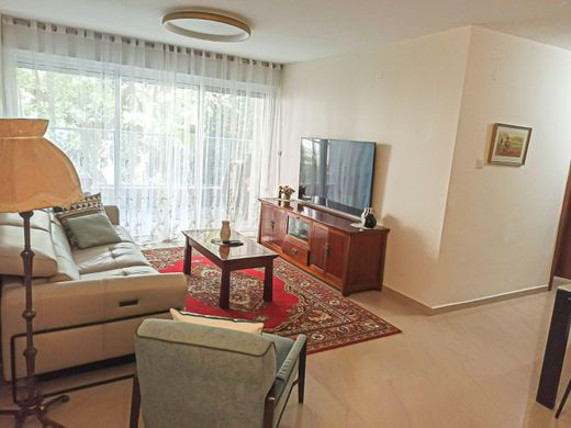 Piso / Apartamento en Ness Ziona, Central District