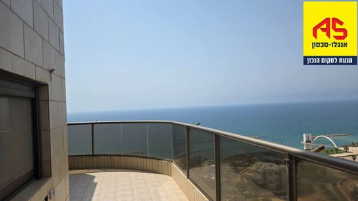 Penthouse in Netanya, Central District