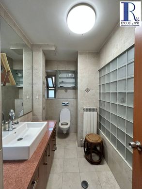 Διαμέρισμα σε H̱olon, Tel Aviv District