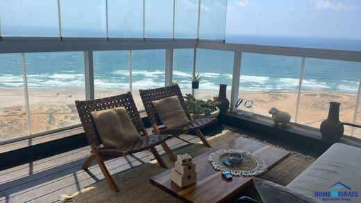 Apartment in Netanya, Central District