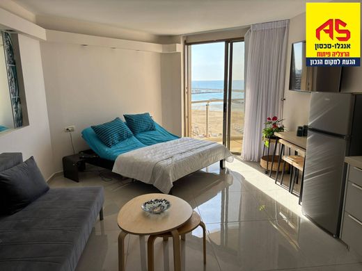 ‏דירה ב  הרצליה, תל אביב