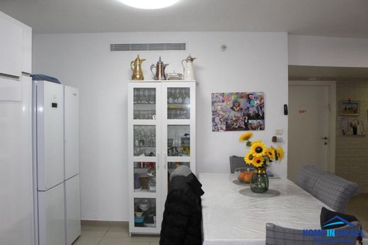 Apartment in Netanya, Central District
