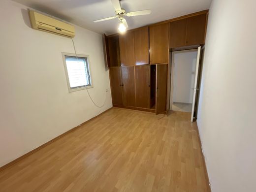 Apartment / Etagenwohnung in Tel Aviv, Tel Aviv District