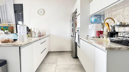 Penthouse w Rehovot, Central District