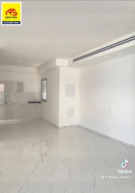 Apartment / Etagenwohnung in Ashkelon, Southern District