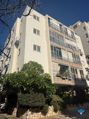 Apartment in Rehovot, Central District
