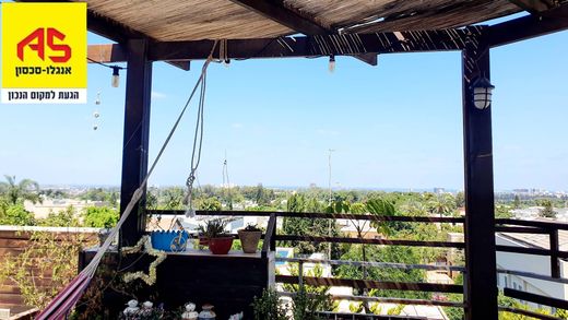 Ramat HaSharon, Tel Aviv Districtのデュプレックス