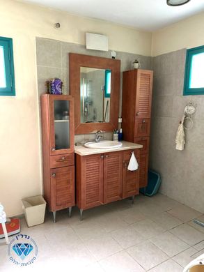 Luksusowy dom w Ness Ziona, Central District